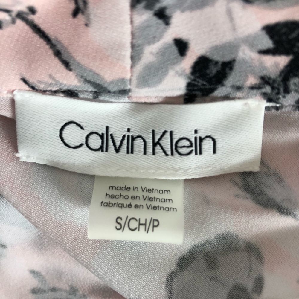 Calvin Klein sleeveless top - Picture 9 of 12
